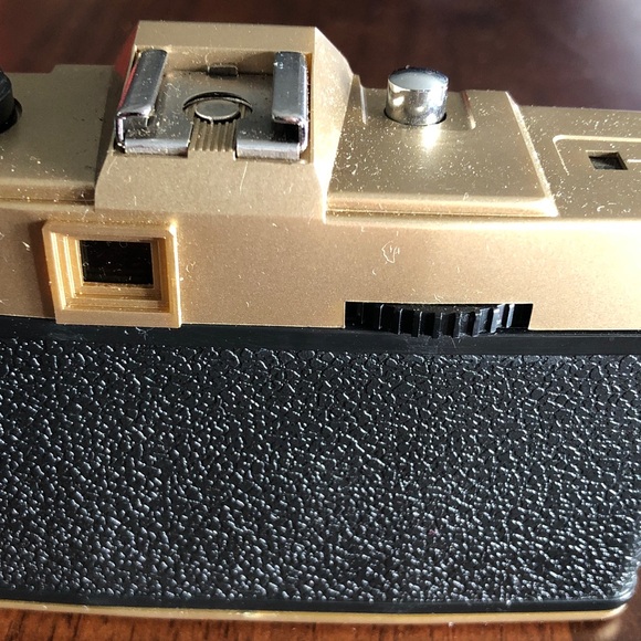 Caesars Vintage Camera - Picture 7 of 12